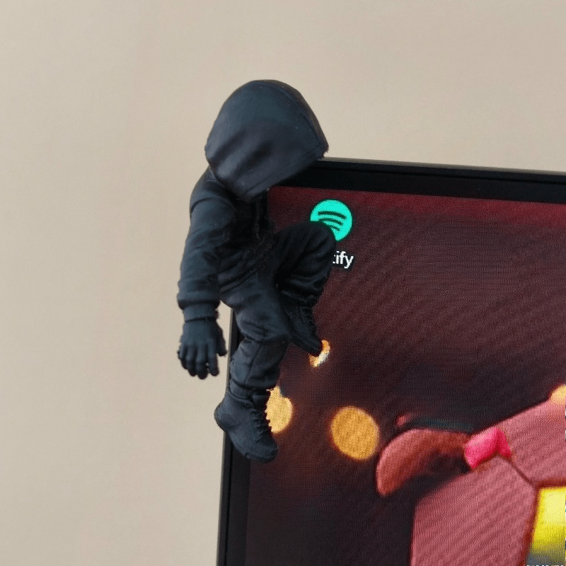 Patung Mini Alien Hoodie Climb - Retro Gaming Monitor ulasan dan harga